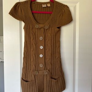 Daytrip Buttoned Long Sweater. Size small.